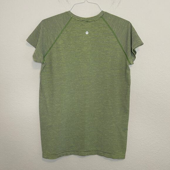 Lululemon Swiftly Tech Short Sleeve Shirt 2.0 Sz 16 - Picture 3 of 5